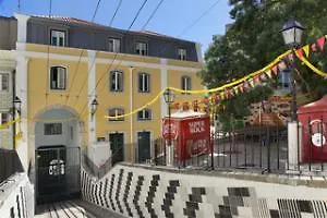 Serviced - Ascensor Da Bica Lisbona
