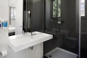 Hotel Serviced - Ascensor Da Bica 5*